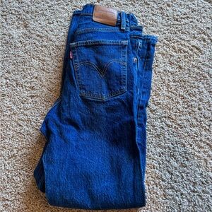 Levi’s Ribcage Straight Jean (Dark wash) - Size 28